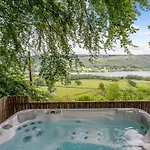 6 Bed In Coniston Oc-78674